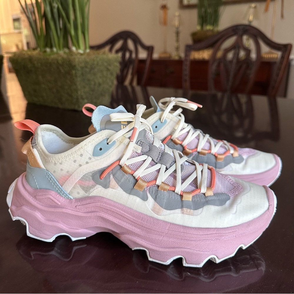 NEW Sorel Kinetic Breathru Tech Lace Sneakers